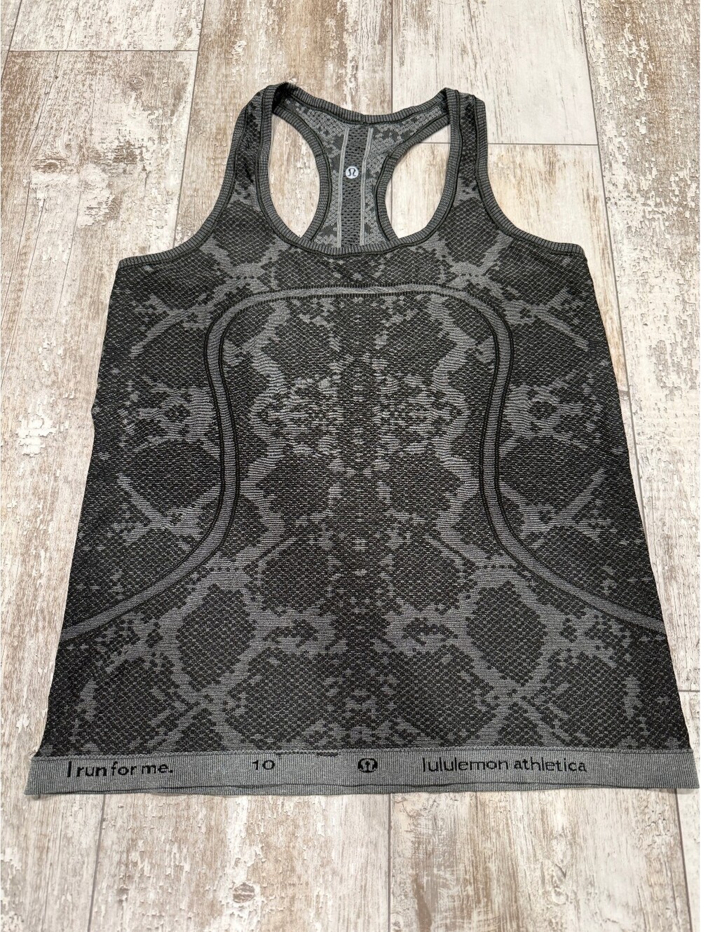 Lululemon Run Tank Women’s 10 Gray Seamless Racerback